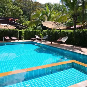 Baan Suan Rim Klong Feriested